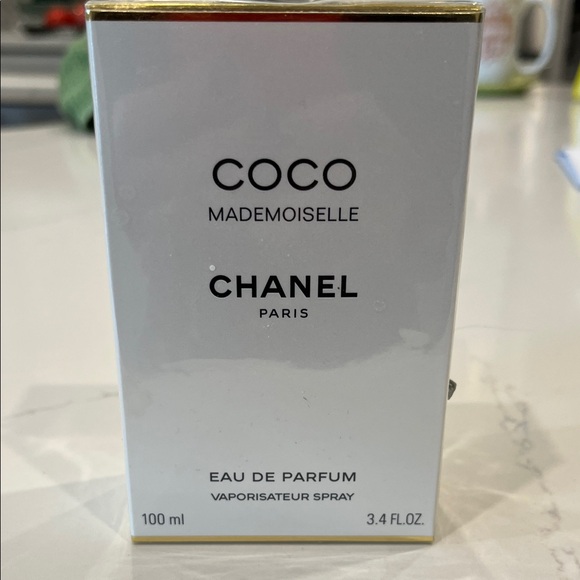 CHANEL Coco Mademoiselle Eau de Parfum - White and Gold - Picture 1 of 4